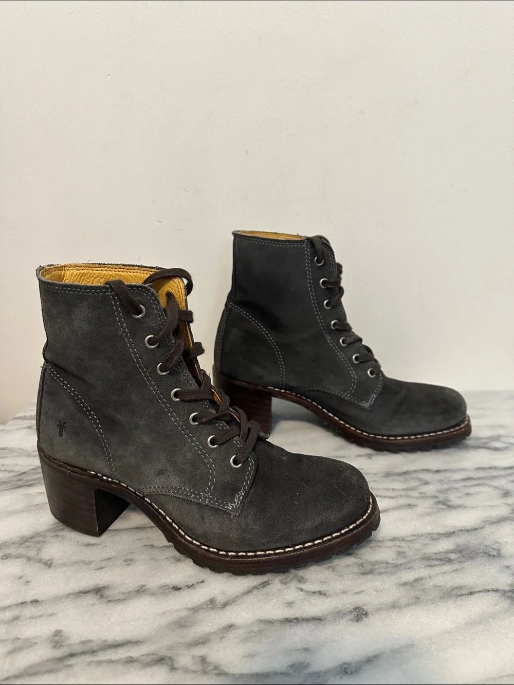 Frye Sabrina 6G Lace Up Gray Oiled Suede Block Heel Combat Boots Women's Size 7M